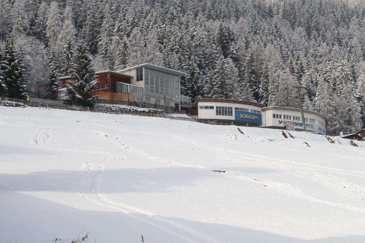 Ferienwohnung Auszeit Stubai Fulpmes Exterior photo